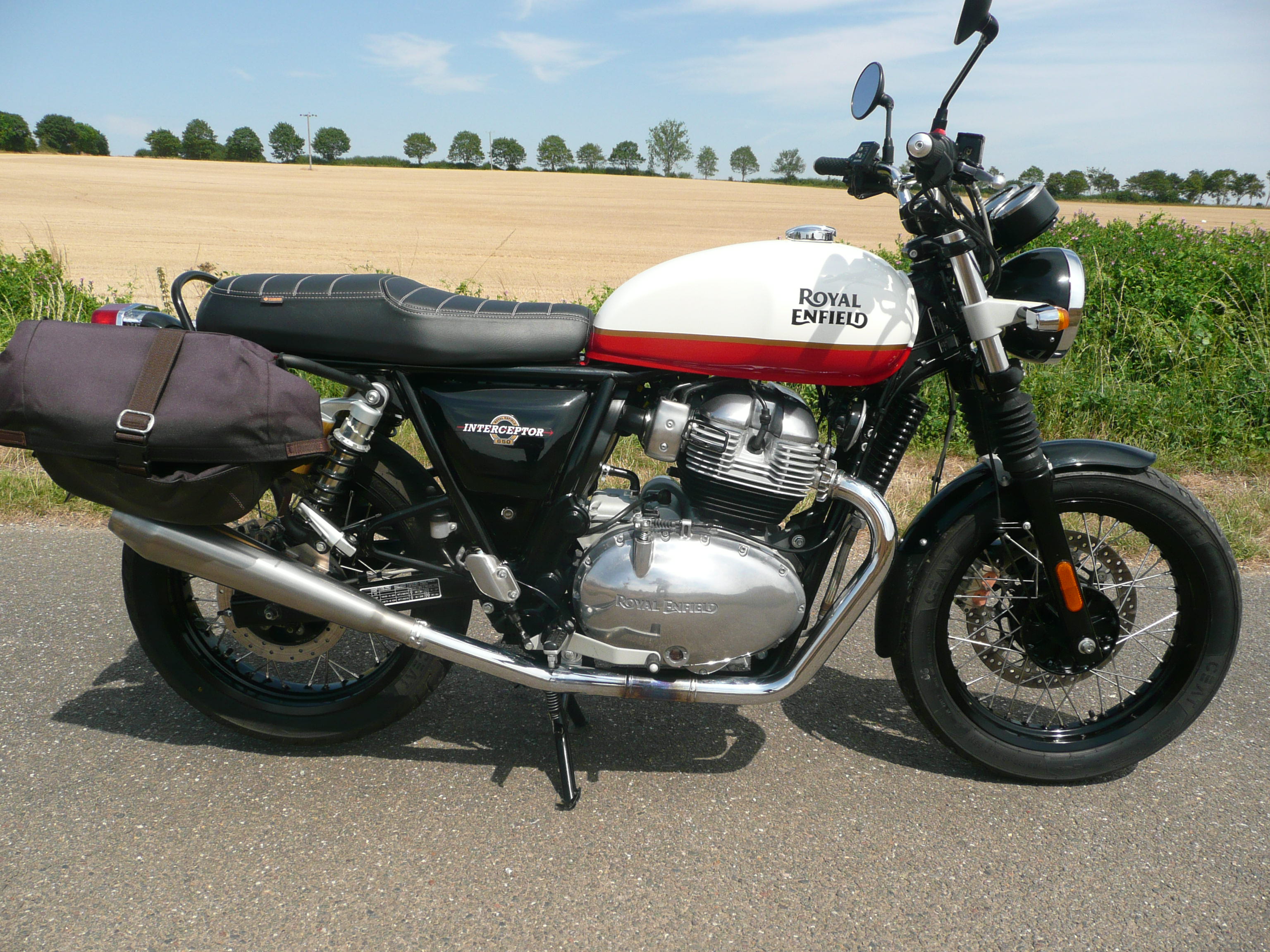 2022 Royal Enfield 650 Interceptor ABS