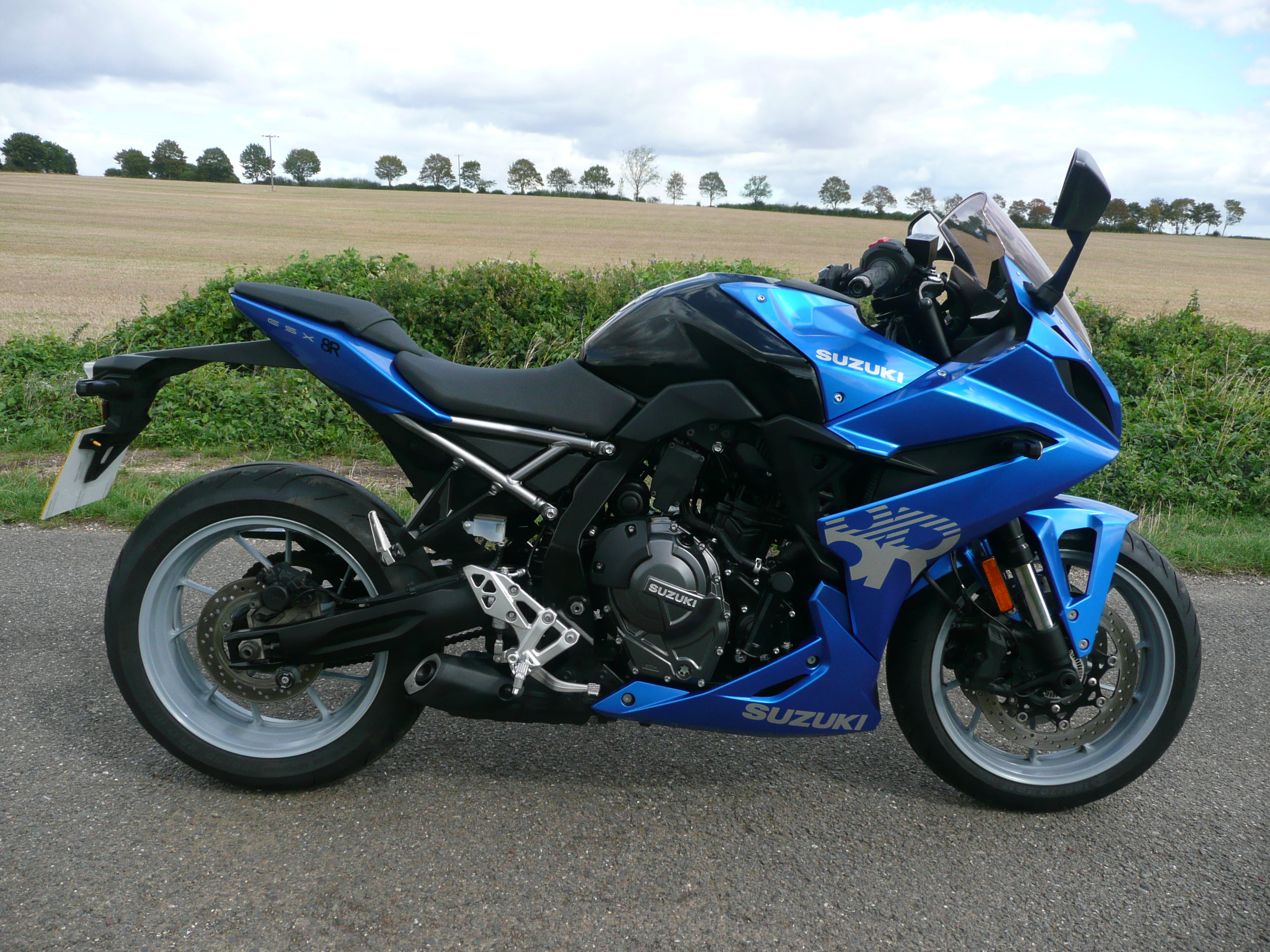 2024 Suzuki GSX8R ABS